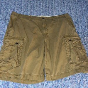 TRUE NATION 6 Pocket Cotton Cargo Shorts. Big and Tall.   Size 46. Lightly worn.
